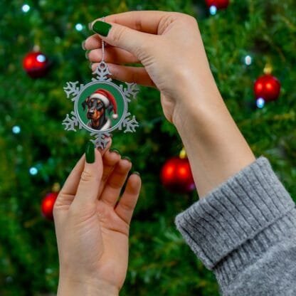 The Dobe´s Pewter Snowflake Ornament - green uc