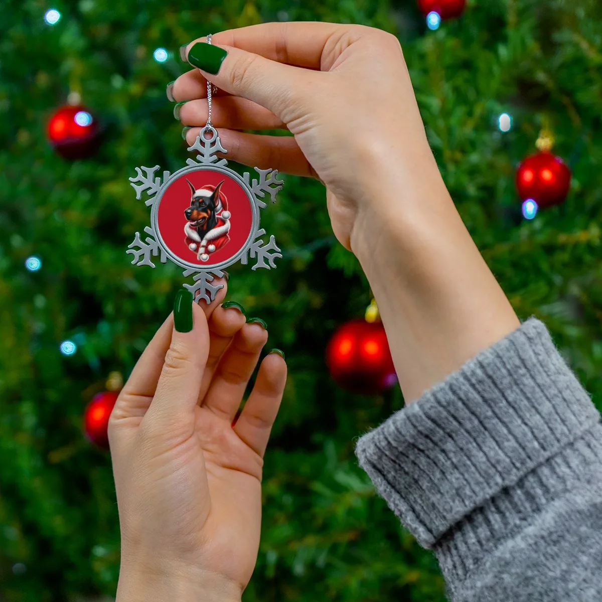 The Dobe´s Pewter Snowflake Ornament - red